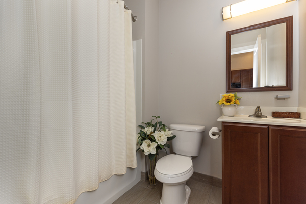 Queen Suite 1st Floor Balcony Photo 6