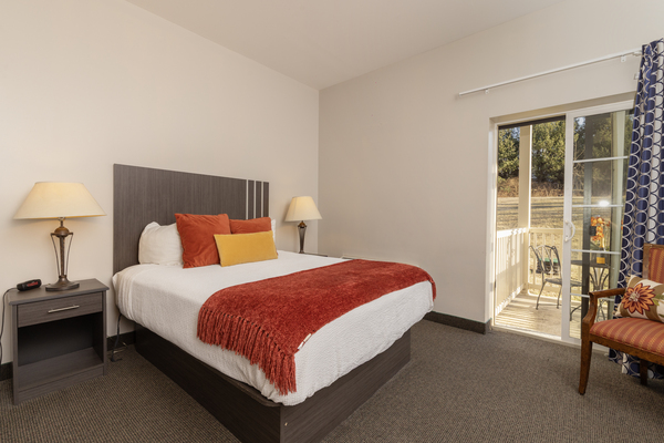 Queen Suite 1st Floor Balcony Photo 1