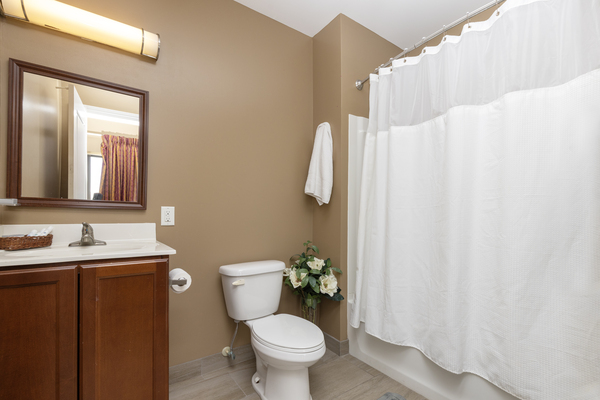 King Balcony Photo 6