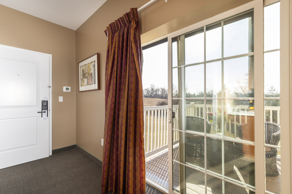 King Balcony Photo 4