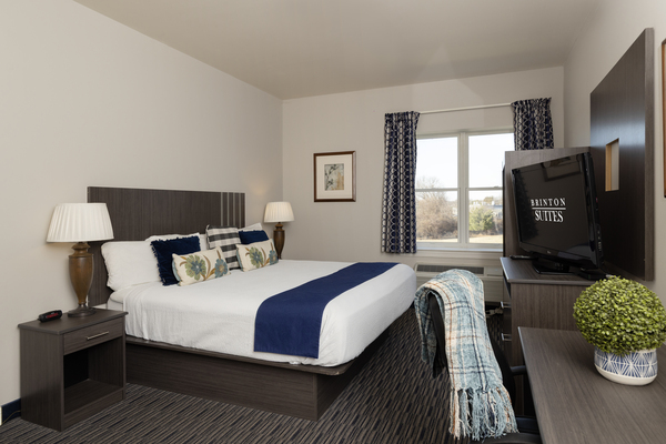 King Suite 1st Floor Photo 2